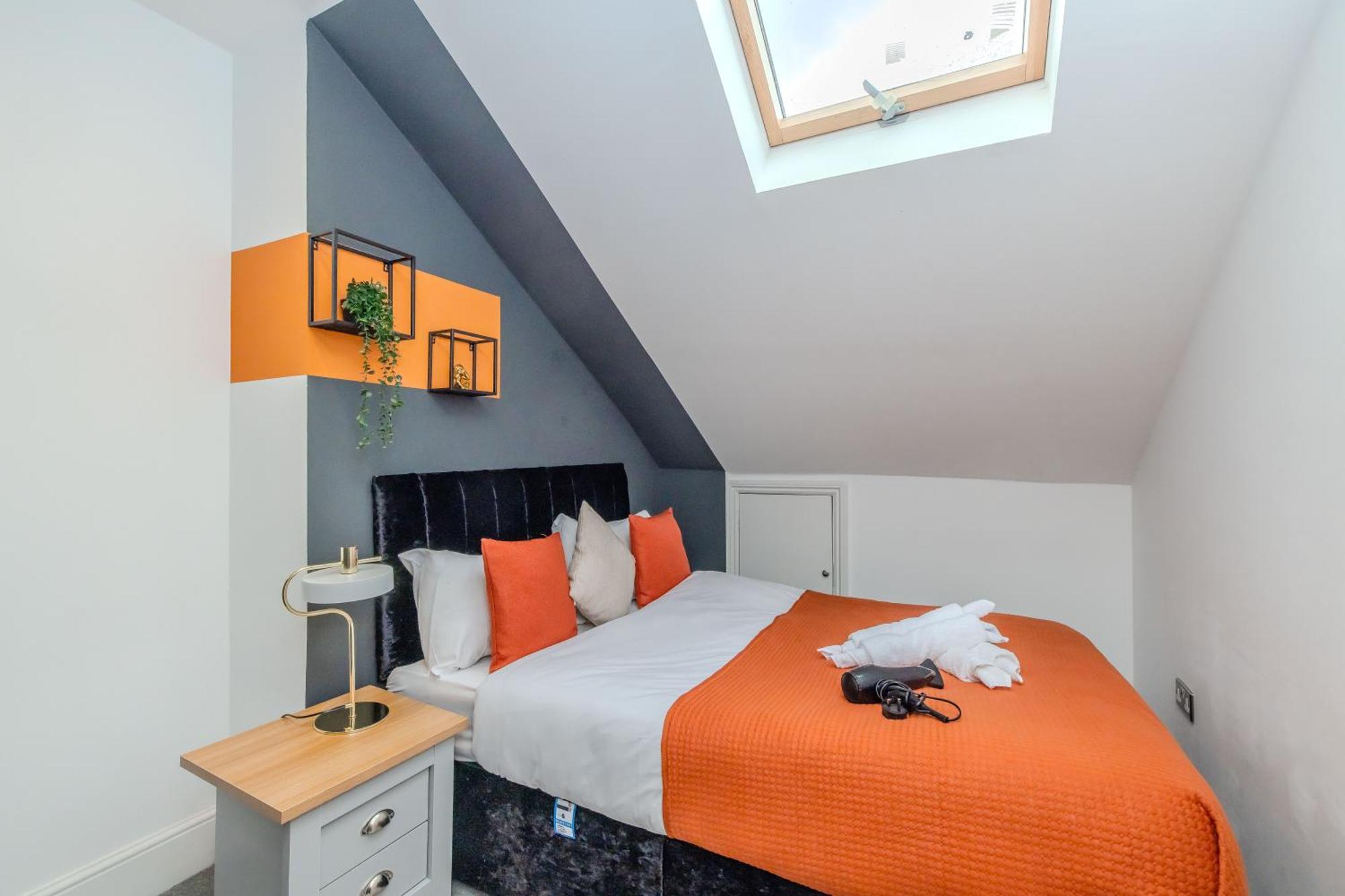 Luxe Living L 2-bedroom Flat With Free Parking Apartment
