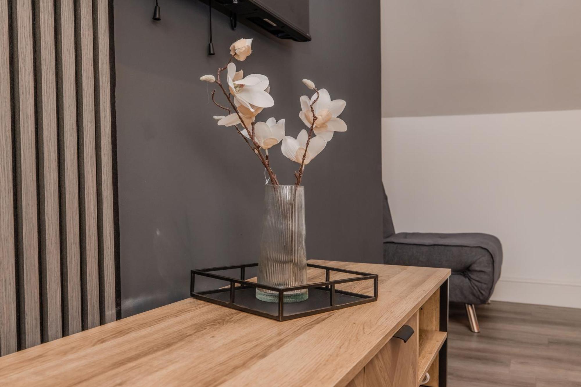 Luxe Living L 2-bedroom Flat With Free Parking